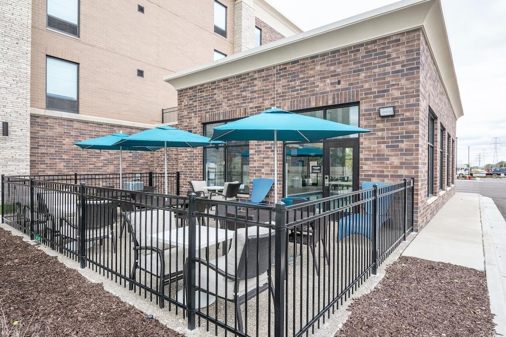 Hampton Inn & Suites - Allen Park מראה חיצוני תמונה